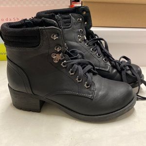 Ankle boots black size 7.5